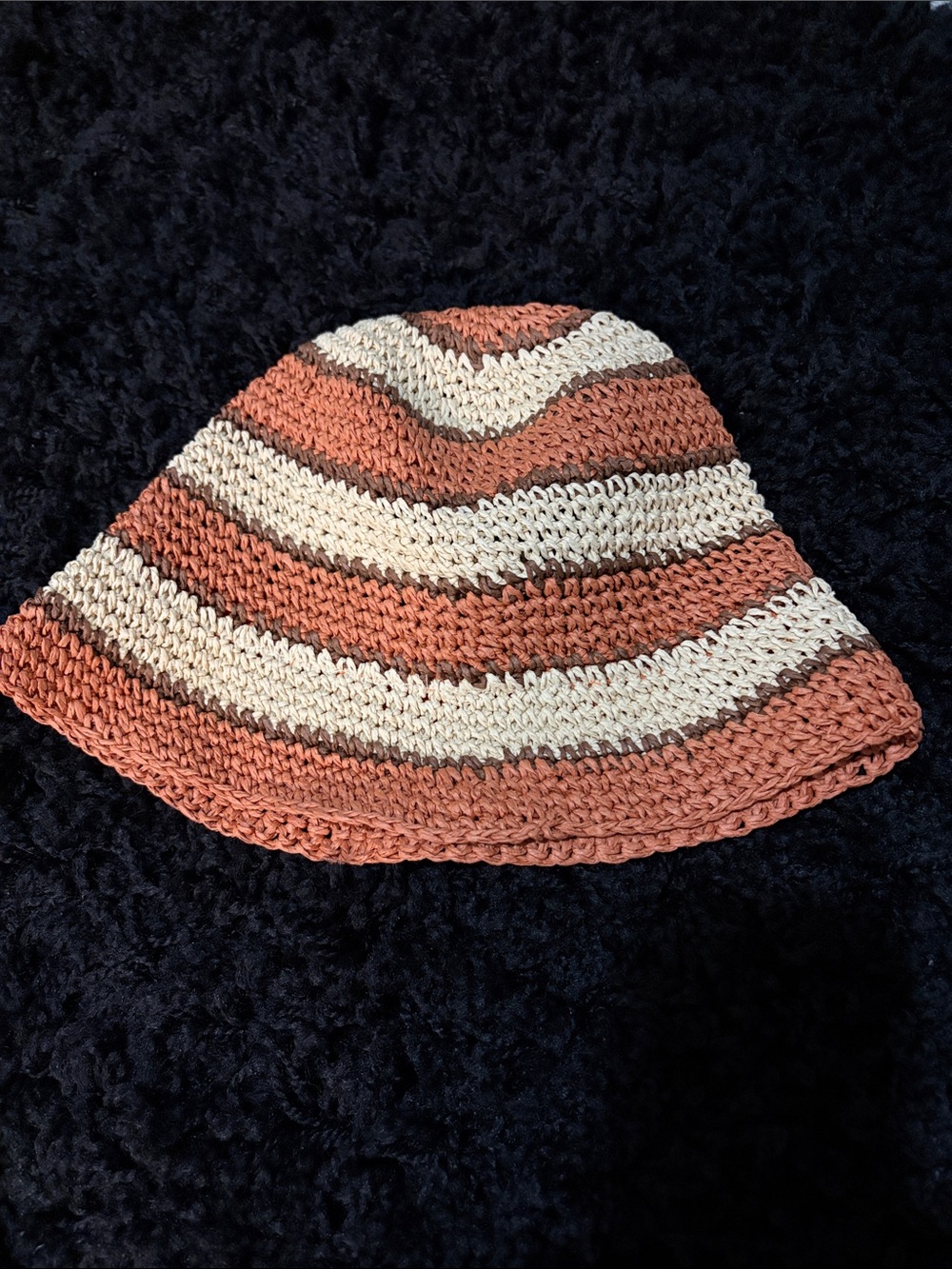 Zara Women’s Crochet Bucket Hat in Rust and Cream Stripes